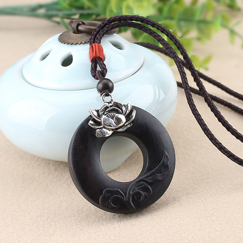 Hollywood-style black sandalwood lotus agate necklace pendant simple versatile cotton linen accessory for men and women Buddha-style necklace