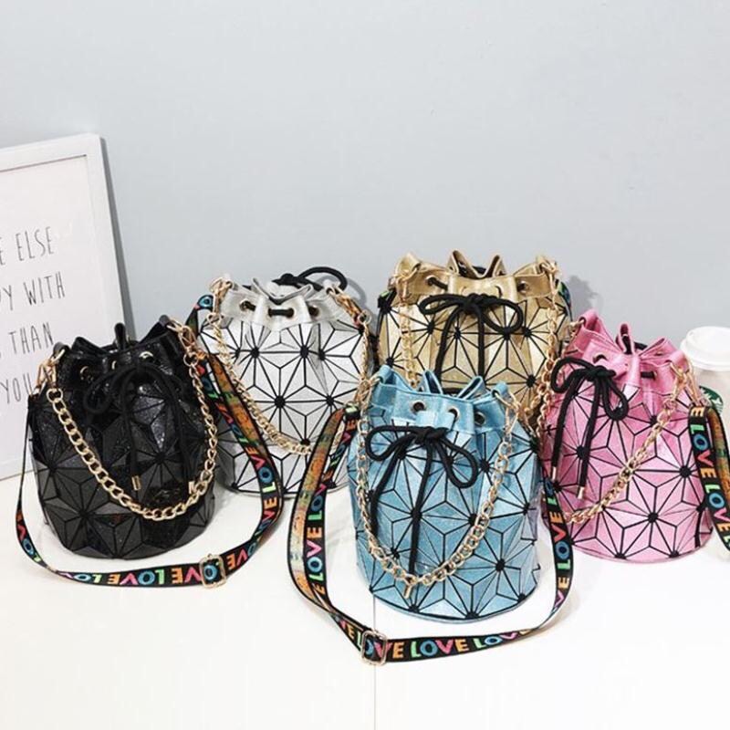 2024 Damen Taschen Full Sky Star One Shoulder Crossbody Handtasche Pearl Fashion Lingge Trendy Bucket Bag_voghion.com