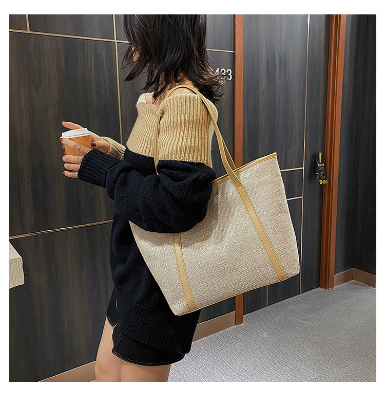 New Trendy Simple Portable Large-capacity Fashion One-shoulder Handbag display picture 22