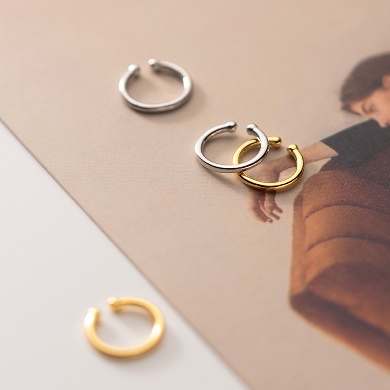 Eloch s925 orejas de plata para mujeres coreanas temperamento simple perlas de luz sin agujeros de orejas orejas orejas personales orejas G7021