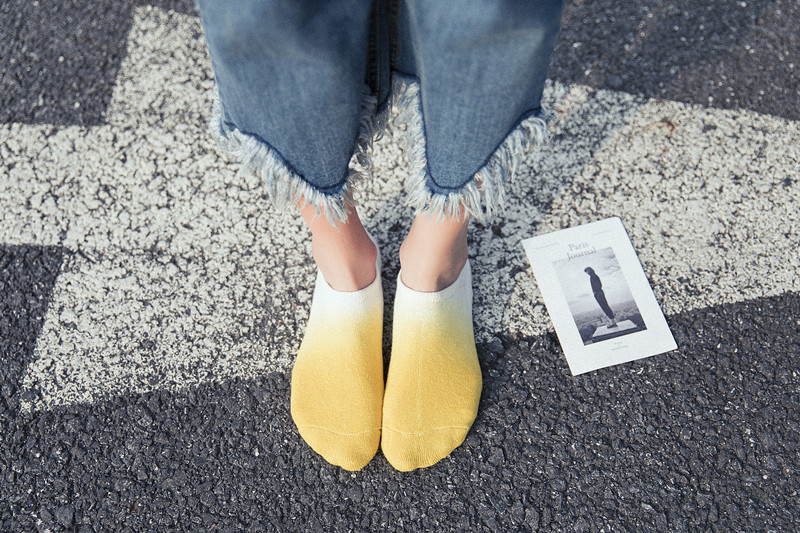 Frühling Und Sommer Personal Isierte Sport Kleidung, Half-sweat-baumwoll-verlaufs Socken, Herren-und Damen Boots Socken, Großhandel, Lässige Paars Ocken display picture 14