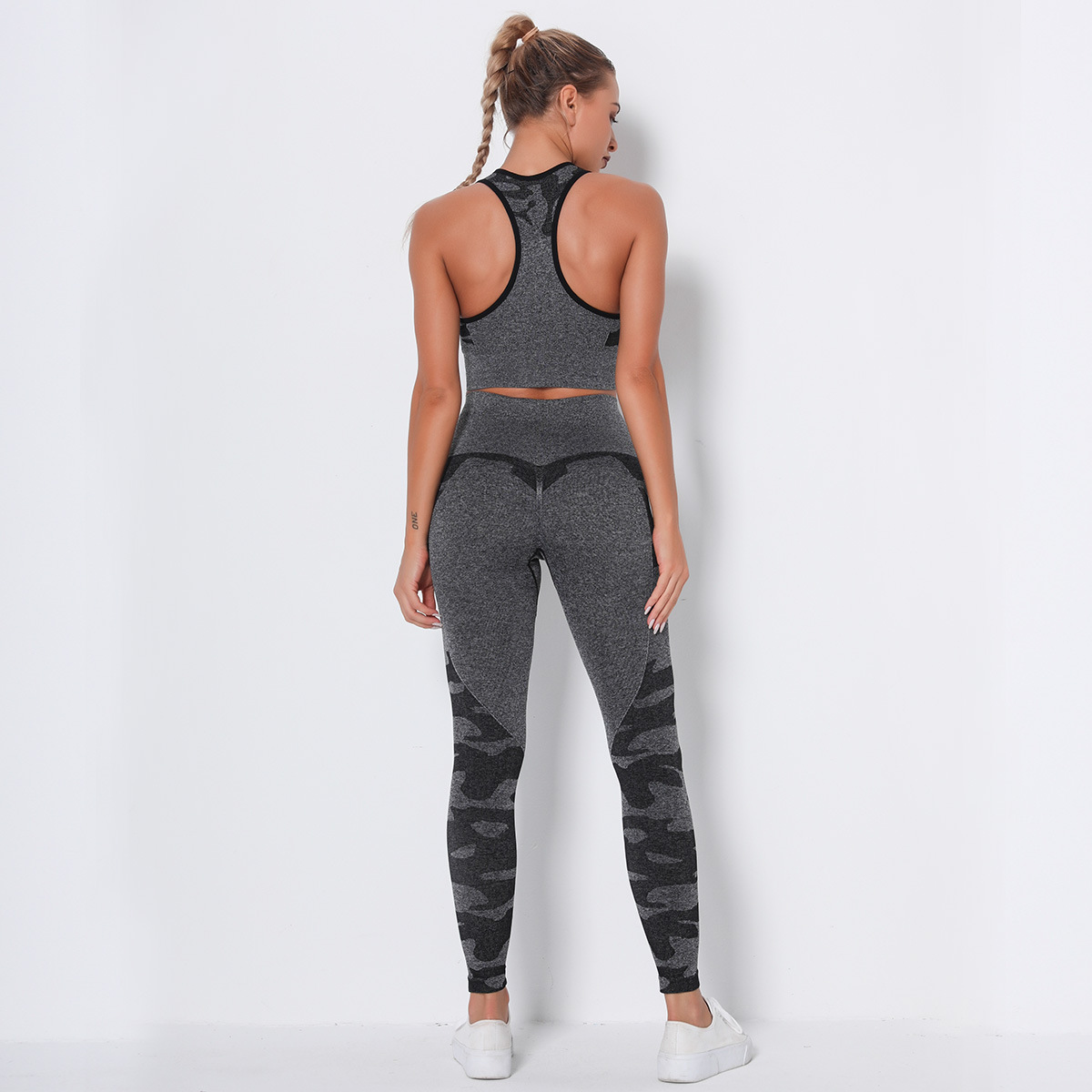 seamless camouflage high elastic fitness two-piece NSNS11012