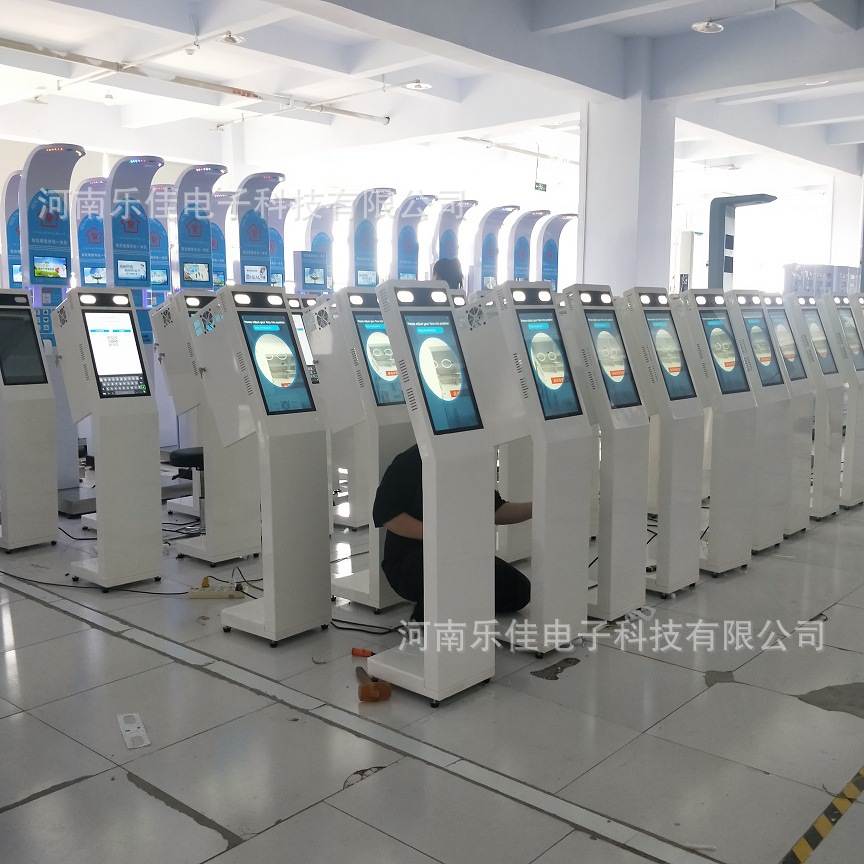 疫情防控体温检测仪,乐佳厂家人像识别测量体温一体机,门口放置