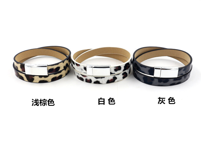 Leopard Print Pu Leather Bracelet Women&#39;s Simple Fashion Multilayer Bracelet display picture 1