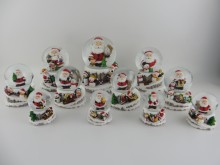 SҶƘ֬}Qˮˮ}QChristmas SNOW GLOBE