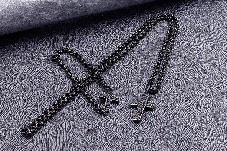 New Stainless Steel Cross Pendent Necklace Bracelet Set Wholesale Nihaojewelry display picture 7