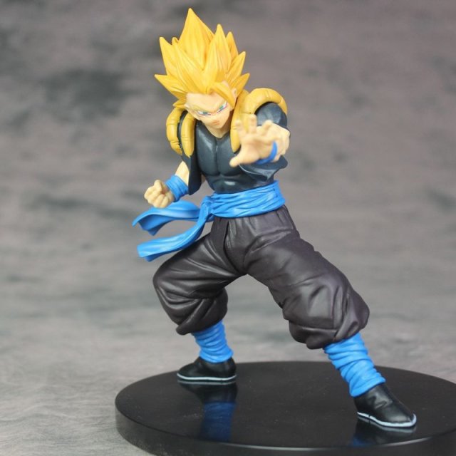 Gogeta Figure 3