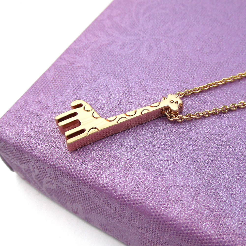 �¿�ɰ�����¹����������ʵ��С¹��׹ ��ƷŮ��������һ������