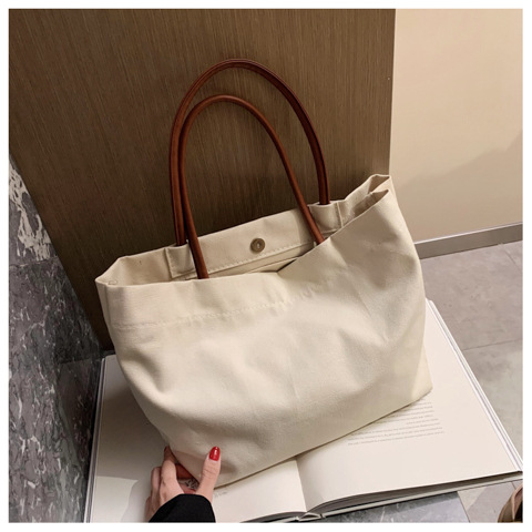 New Large-capacity Women's New Trendy Fashion All-match Shoulder Portable Tote Bag display picture 14