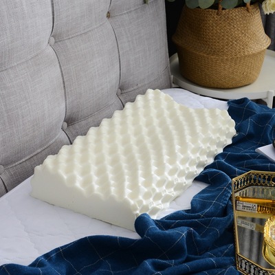 厂家特价直销2020新款狼牙颗粒乳胶枕【含枕套】送礼盒