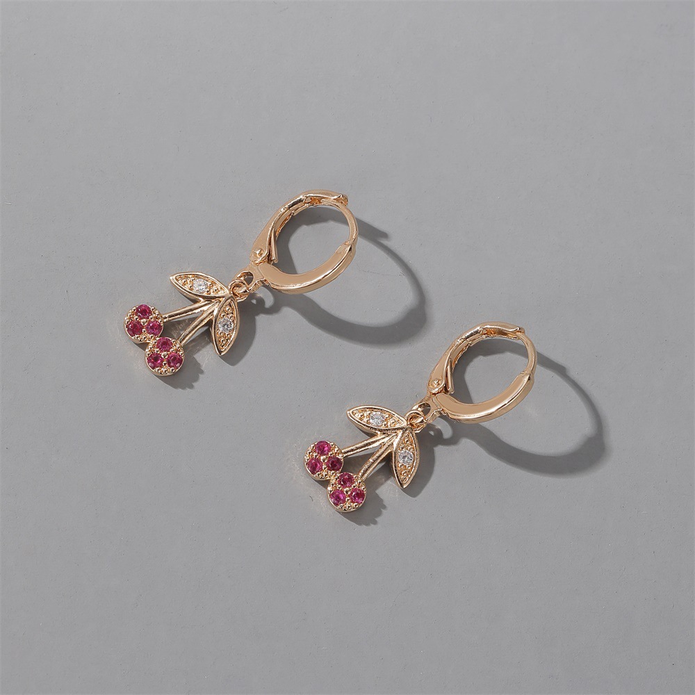 New Sweet Cherry Earrings Exquisite Super Fairy Diamond Fruit Ear Buckle Korean Cute Girl Earrings Wholesale Nihaojewelry display picture 6