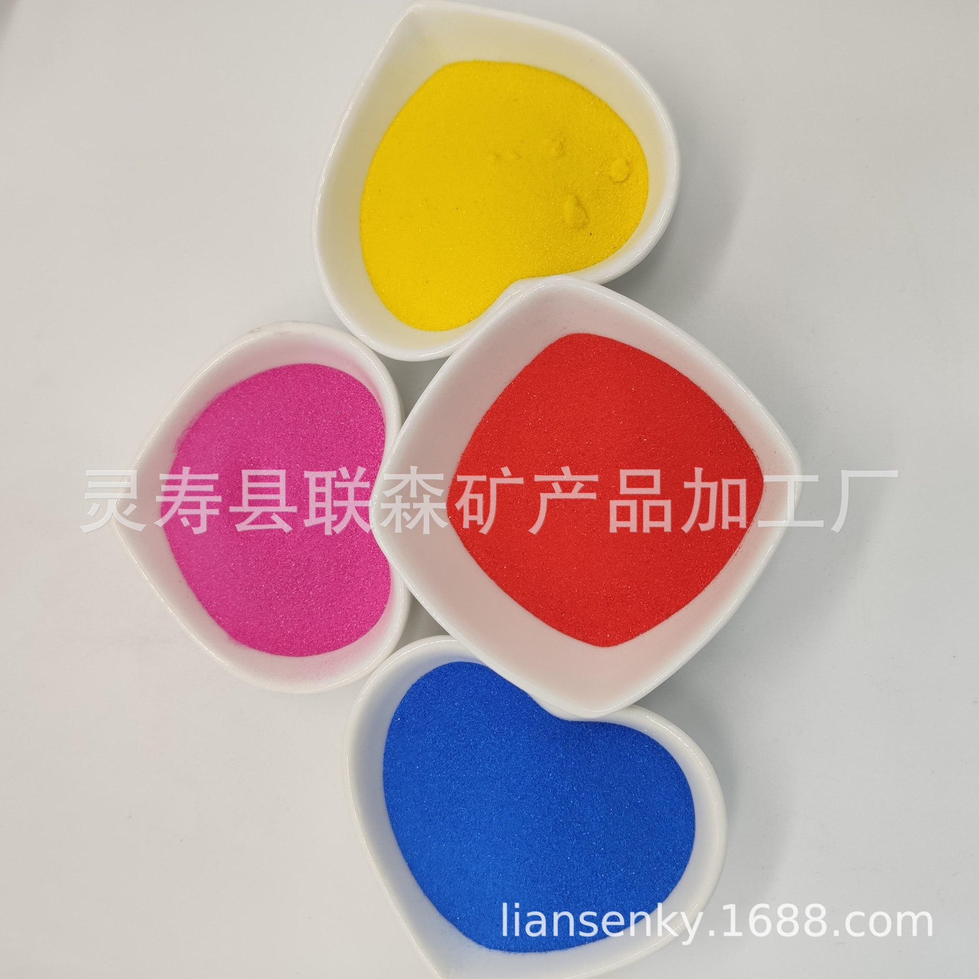 Supply of colorful sand dyed color sand scenic spots