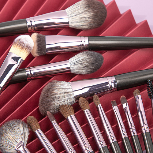 Cangzhou makeup brush set animal hair foundation brush loose powder brush eye shadow brush blush brush beauty tools complete set wholesale
