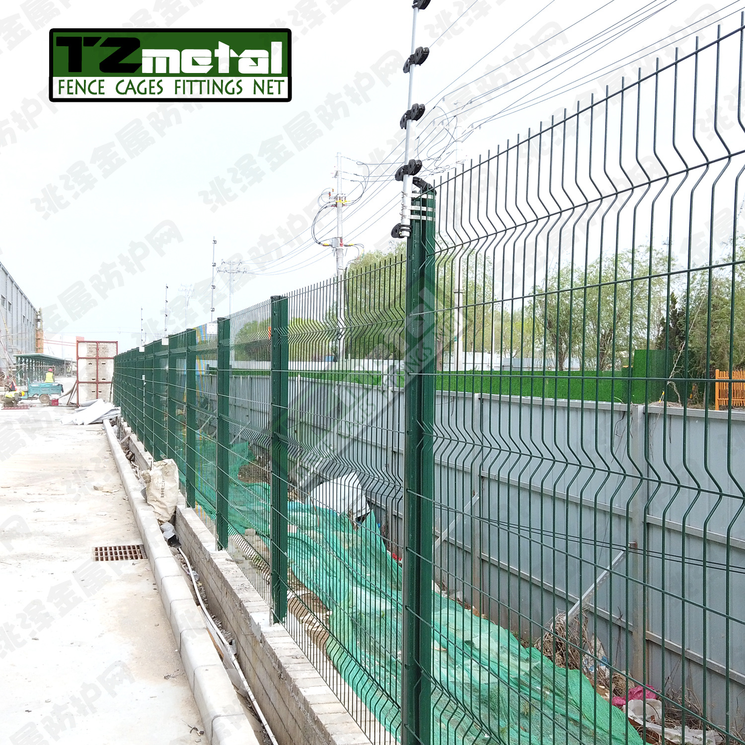 济南工地定制镀锌喷塑桃型柱异型三角折弯护栏粉末喷涂