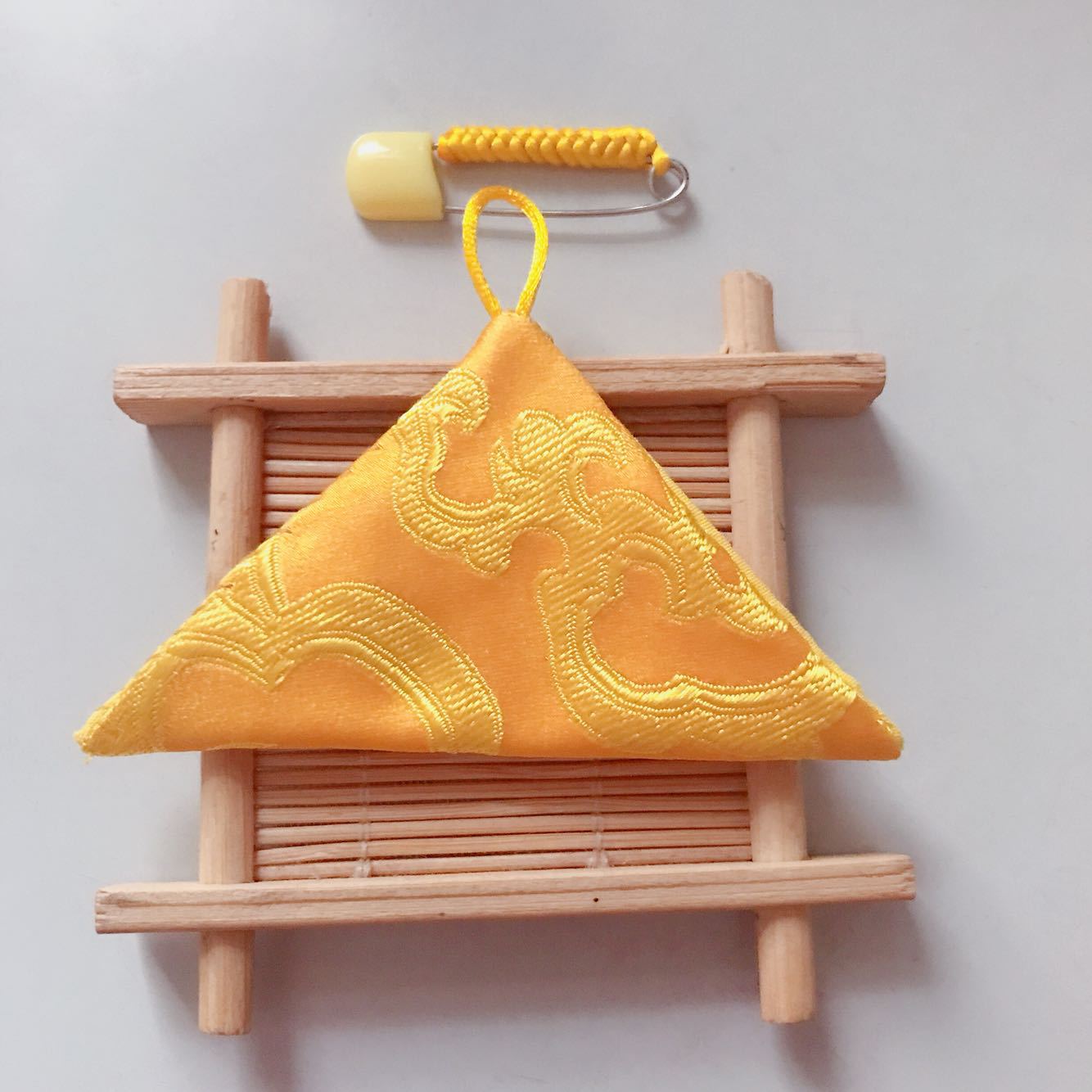 儿童宝宝三角形婴儿护身符袋平安符袋福袋空袋胎毛发手工定制黄色