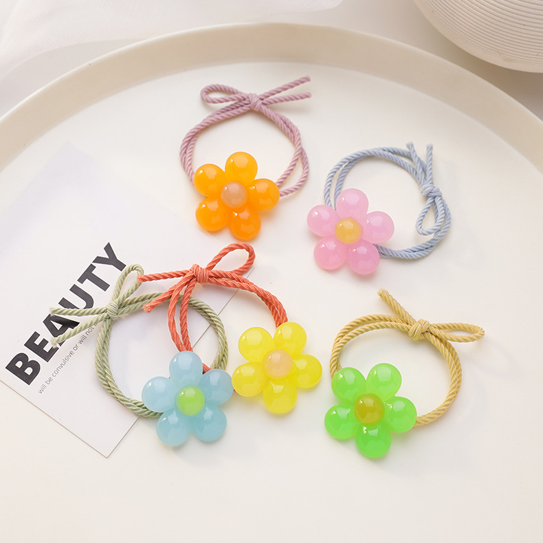 Korean Hair Scrunchies Simple And Lovely Five-color Petal Hair Circle Tie Hair Rope Ball Head Adult Hair Circle Wholesale Nihaojewelry display picture 3