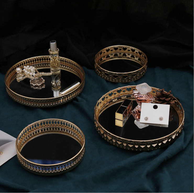 Manufacturers sell handicraft trays, mir...