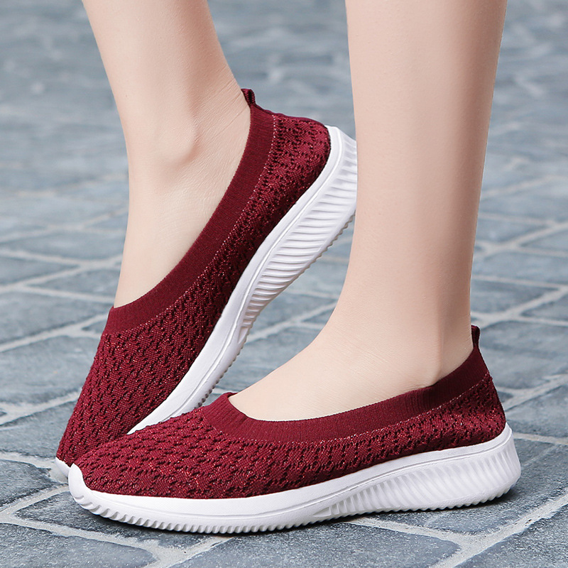 大码套脚女鞋平底健步休闲运动鞋 透气防滑白色软底单鞋35-42|ru
