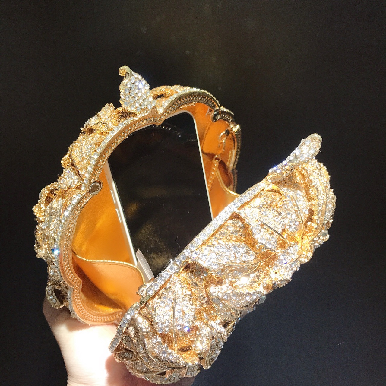 Túi clutch nữ dạ tiệc đính kim cương hoa trà rỗng — Màu vàng, Vàng AB, Màu xanh lục hoa đỏ, Xanh lục hoa lan chi tiết 16