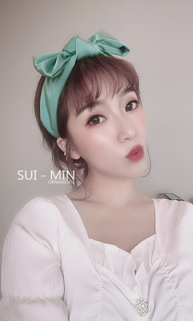 Korean Fashion Bow Satin Headband Simple Solid Color Wide Edge Headband Fashion Wild Hair Hole Hair Accessories display picture 27