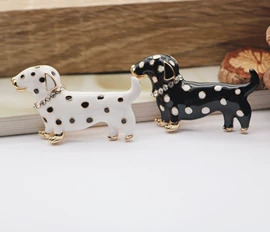 胸针;耳钉;耳环