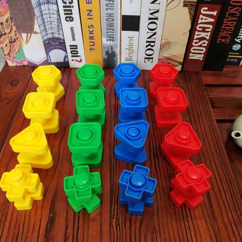 Montessori teaching aids screw matching children's puzzle table building blocks toy screw nut shape cognitive spelling