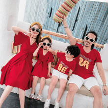 亲子装夏装韩版四口不一样时尚母女连衣裙一家三口情侣装休闲套装