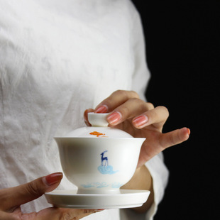 Factory wholesale nine-color deer white porcelain handmade tea cup hand-held Bowl with Cover bowl anti-scalding tea bowl toast tea cup tea set