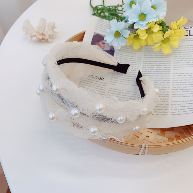 Korean Pearl Wide-brimmed Fold Headband Fashion New Release Hair Bundle Wholesale Nihaojewelry display picture 5