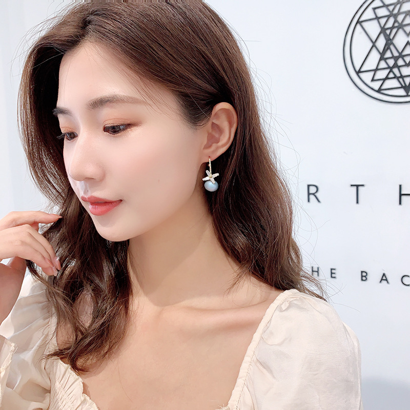 Korea S925 Silver Needle Semi-circular C-shaped Earrings Zircon Flower Earrings Fashion Pearl Earrings Wholesale Nihaojewelry display picture 25