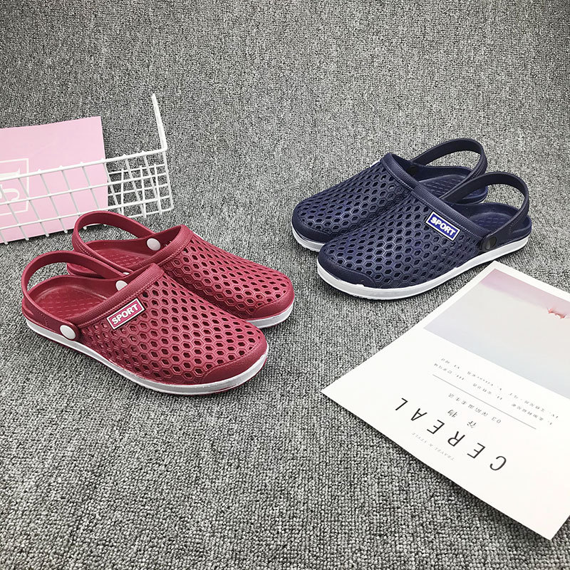 2020 Summer New Style Cap Toe Non-Slip Trend Couple Outdoor Fashion Sandals with Holes Manufacturer Wholesale
