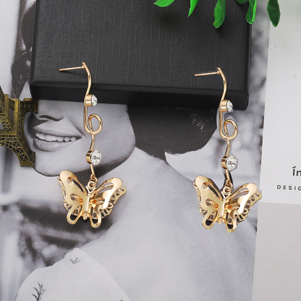 Europäische Und Amerikanische Persönlichkeit Hohle Schmetterlings Ohrringe Mehr Schicht Ige Übertriebene Lange Einfache Ohrringe Mode Drei Dimensionale All-match-ohrringe display picture 3