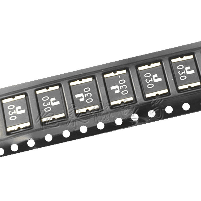 贴片自恢复保险丝 封装2920 1.5A 1500mA 33V SMD2920-150 可恢复