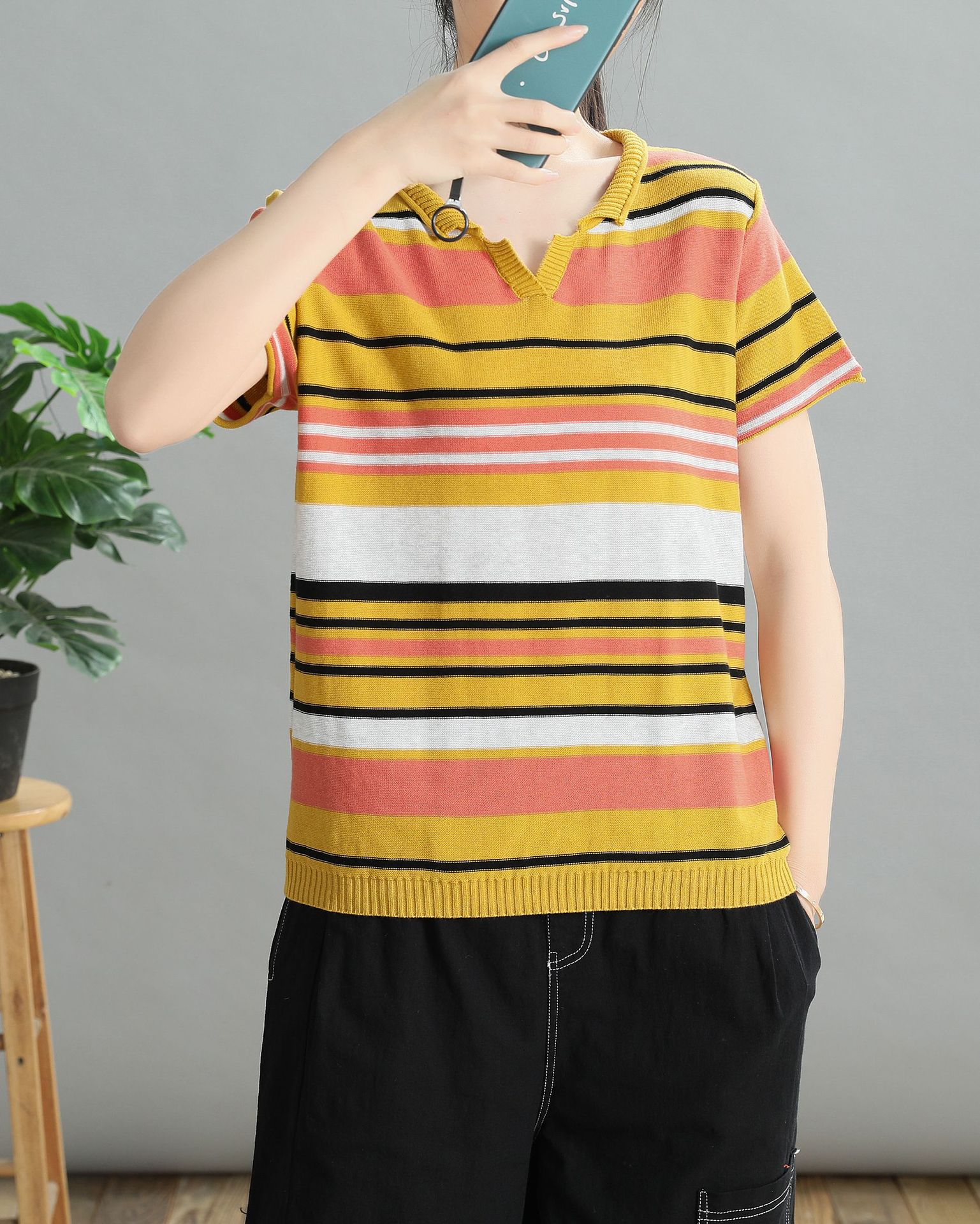 2020 summer new women's loose knit sweater female striped V collar light decoction head large size T-shirt