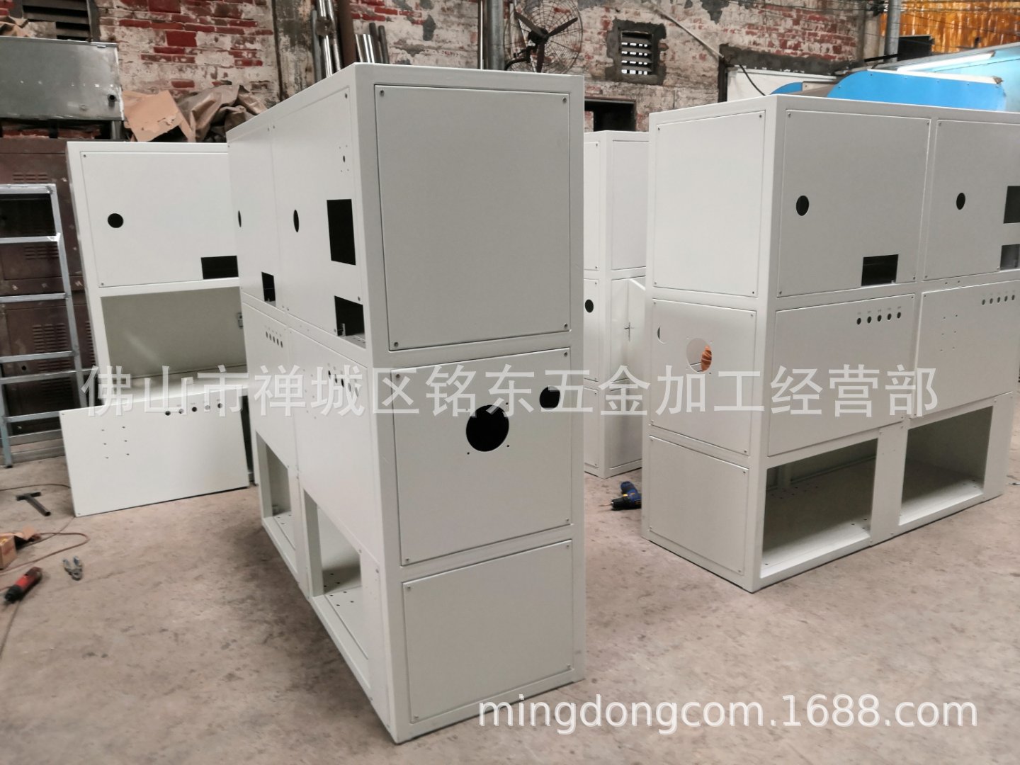 佛山钣金加工厂家桌子工作台面加工货架机架 底座架展示台架定制-阿里巴巴
