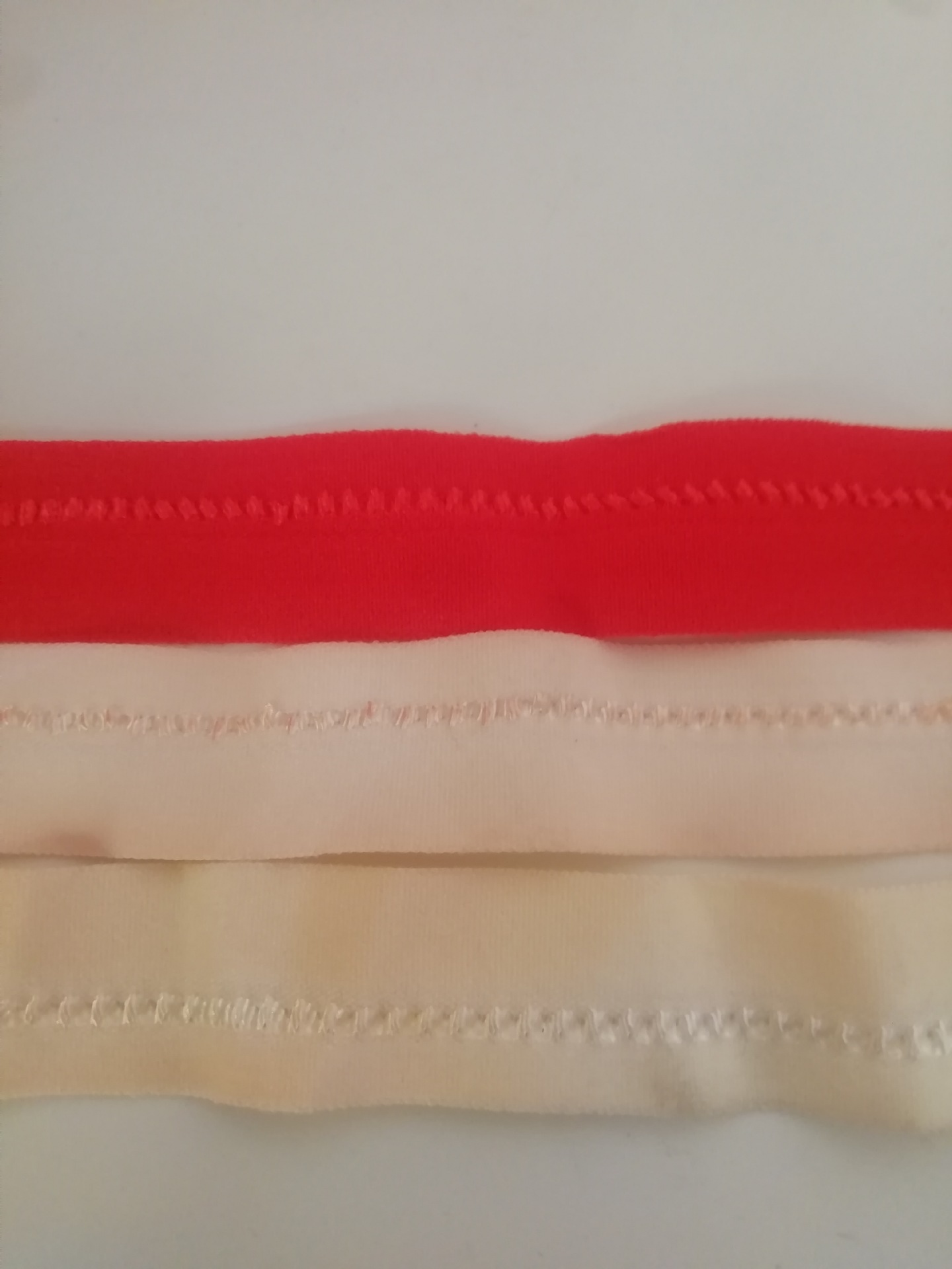 2号柜 7075#1.8皱面 大红1包 肤4包 4包