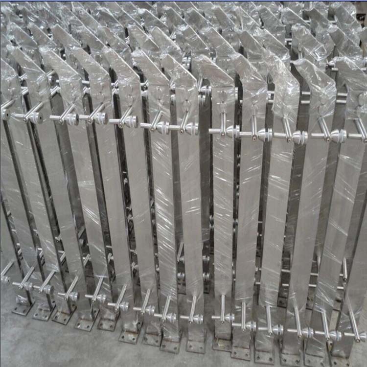 厂家供应 不锈钢家装菱形楼梯立柱 室内外阳台玻璃扶手 栏杆