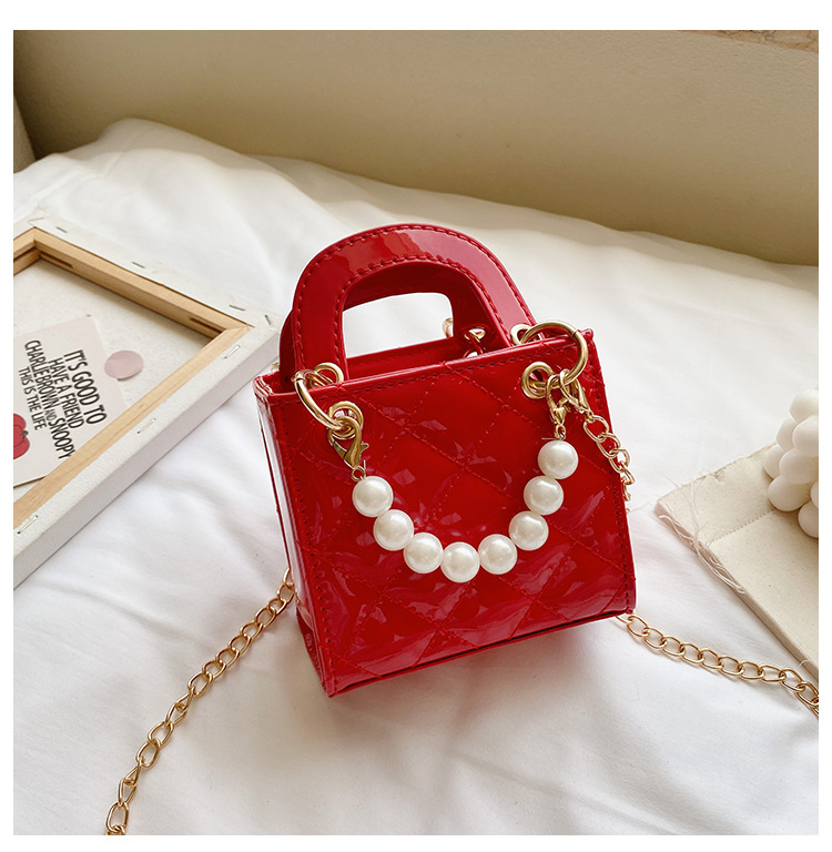 Children's Patent Leather Pearl Shoulder Bag display picture 9