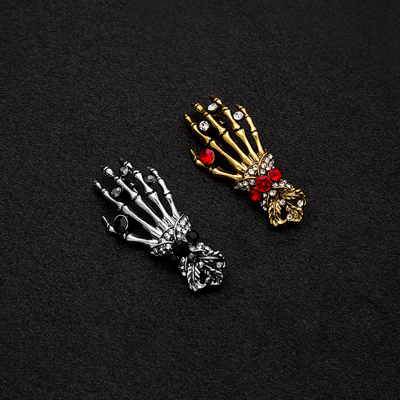 Exaggerated Halloween Skeleton Palm Diamond Retro Punk Alloy Brooch Hip Hop display picture 1