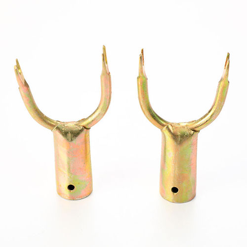 Metal clothes fork to support the clothes pole. Metal clothes fork with clothes drying fork. The fork is one yuan or two yuan.