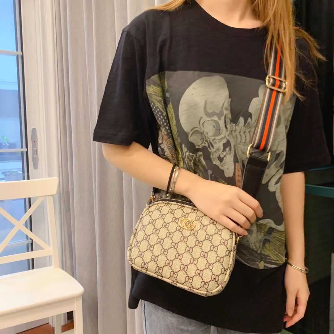 女士包包2020新款时尚百搭斜挎包双层拉链口袋实用小挎包女包批发|ms