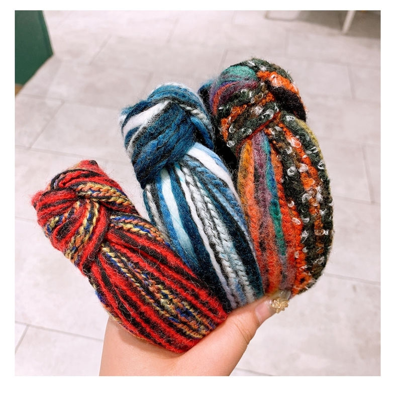 Retro New Cashmere Wool Yarn Small Fragrance  Mixed Color Middle Twisted Headband display picture 13