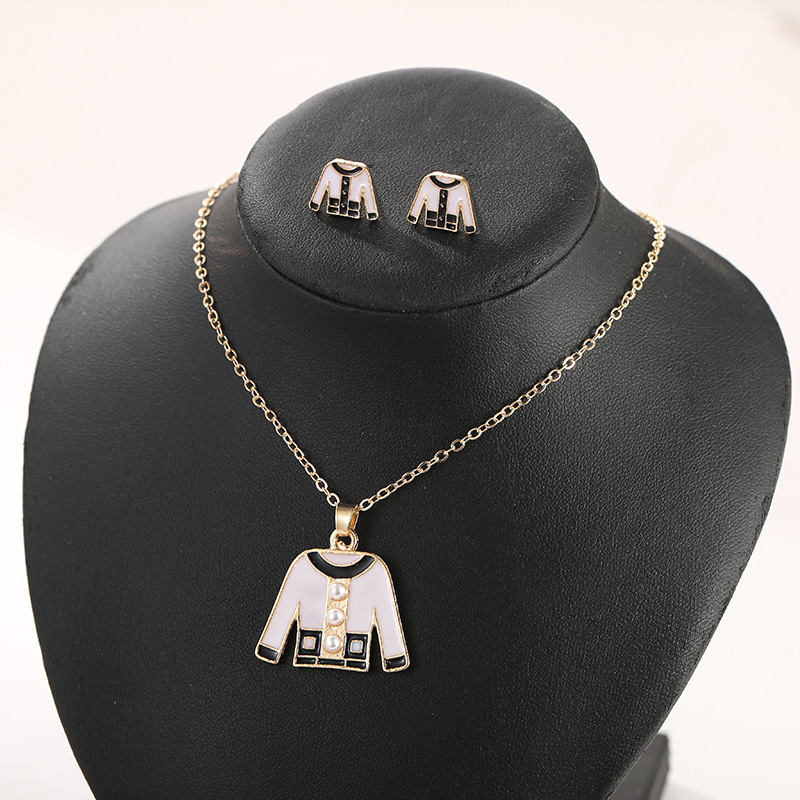 Personalized Oil Drop Earrings Jewelry Set Korean Classic Niche Popular Clavicle Chain Ladies Wind Necklace Wholesale Nihaojewelry display picture 5