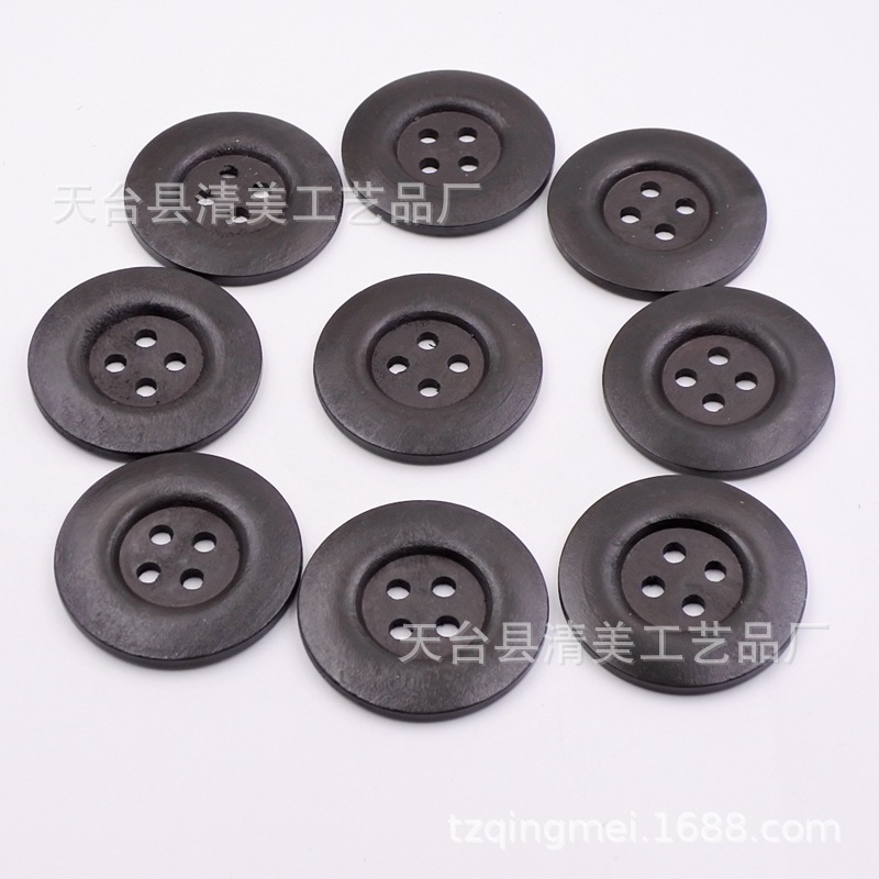 Botón de abrigo de cuatro ojos de 40mm hebilla de abrigo de madera decorativa de madera 30 piezas por paquete