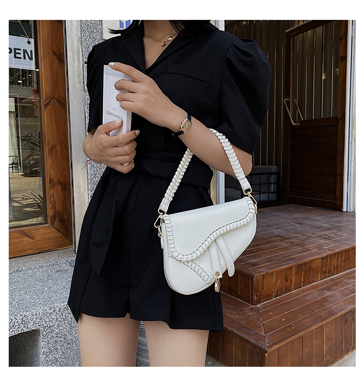 Hot Selling Fashion Personality Single Shoulder Bag Wild Cross-body Bag display picture 10