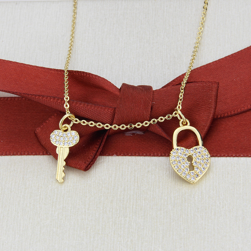 inlaid zirconium key diamond lock tag necklace