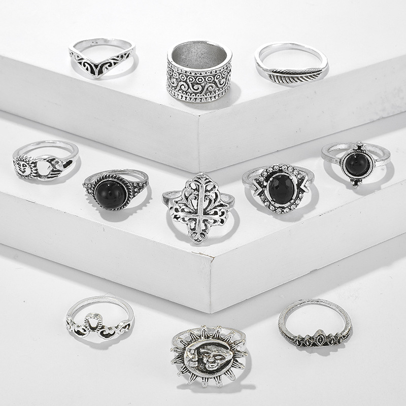 40g Weight Alloy Material Geometric Pattern Women'S Gender Plating Design Fashion Style Fashion Vintage Carved Sun Feather Cross Black Gem Ring 11 Piece Set Set 6