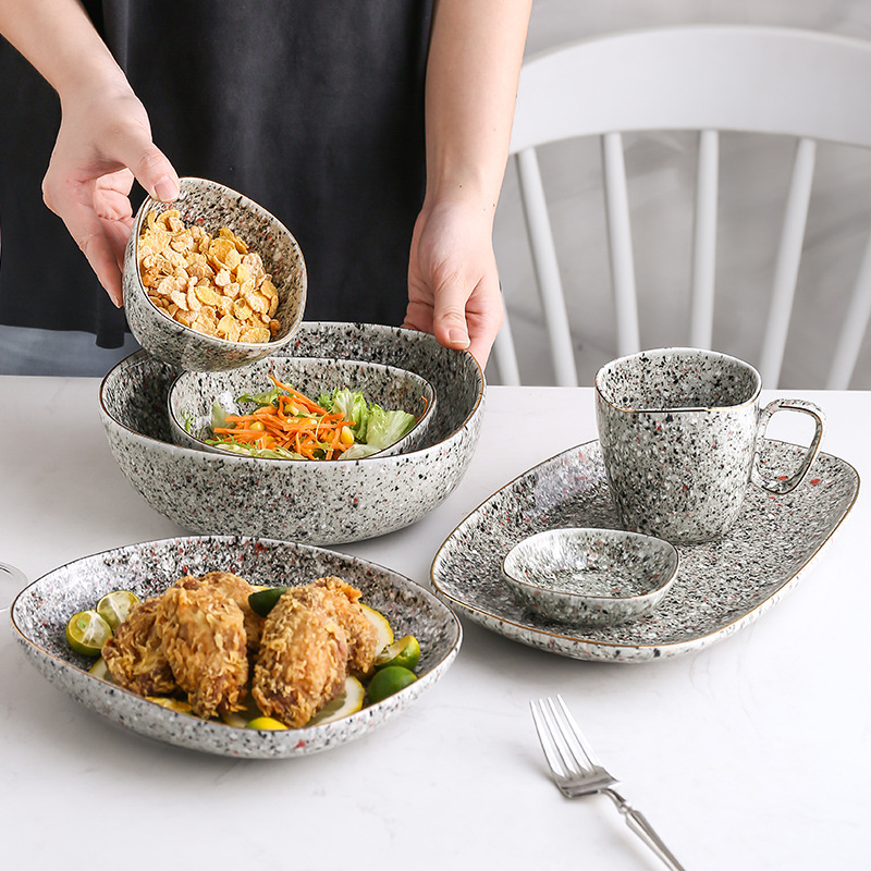 Luz de lujo yuhua esmalte Vintage horno de cerámica vajilla horno de microondas borde dorado especial irregular tazón de arroz tazón de sopa plato occidental