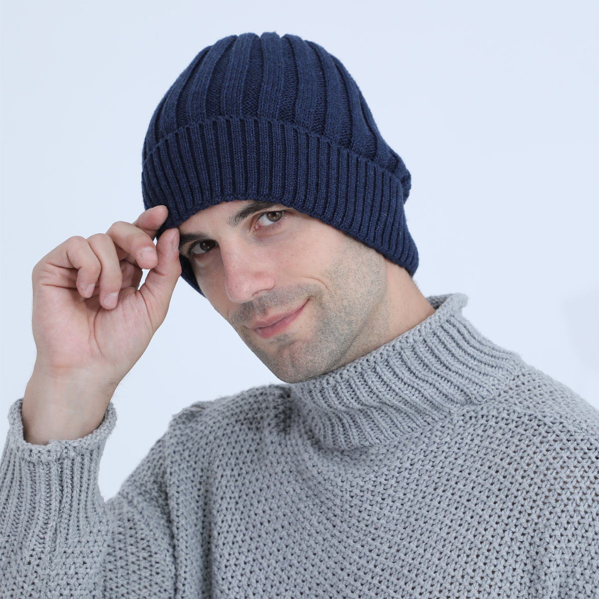 Berretto beanie in maglia di lana per uomo e donna_voghion.com