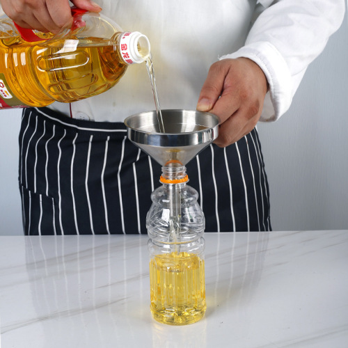 Kitchen tools stainless steel funnel thickened household oil drain and wine drain with filter large, medium and small soup drain set
